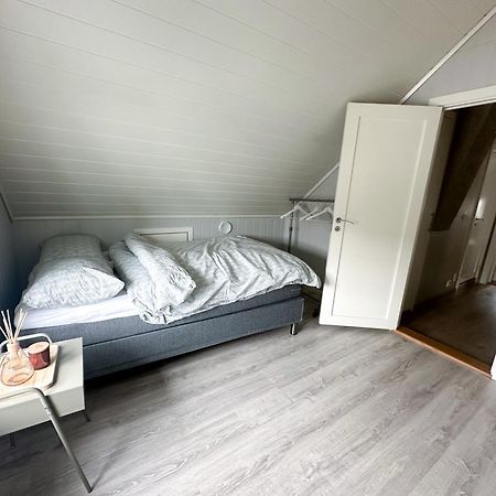 Stylish & Bright Penthouse - Office - 5 Star Location! Apartment Егерсун Екстериор снимка