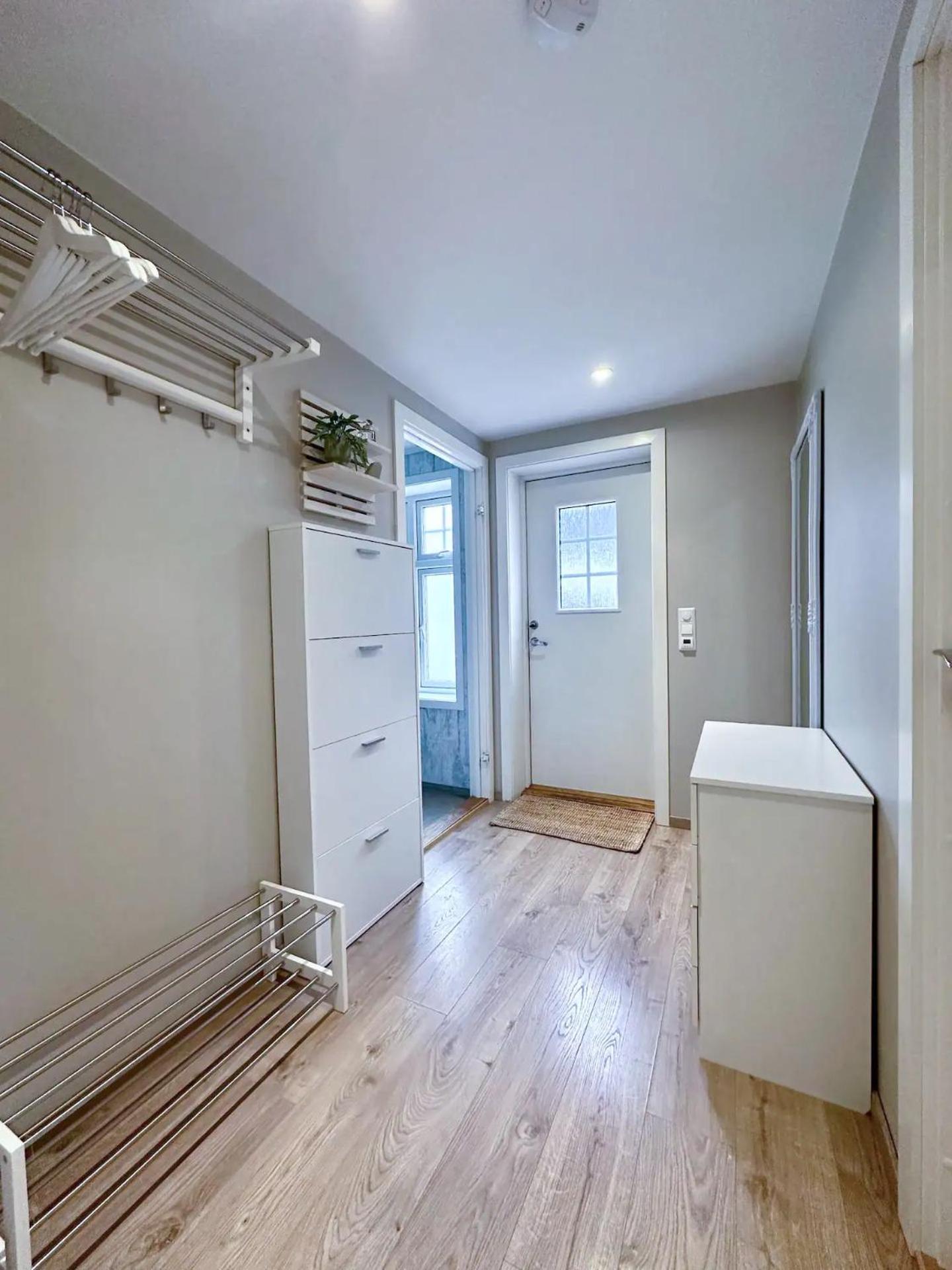Stylish & Bright Penthouse - Office - 5 Star Location! Apartment Егерсун Екстериор снимка